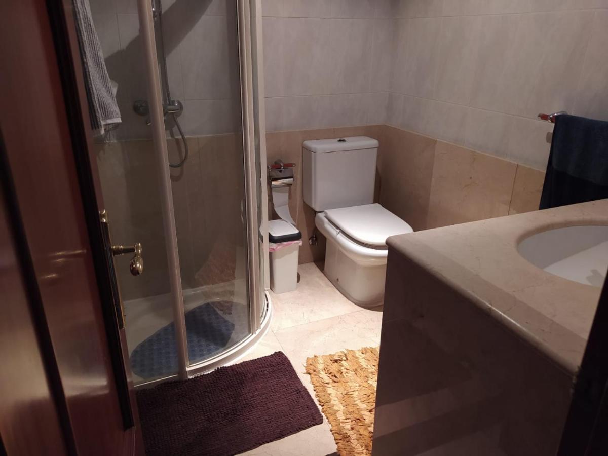 Duplex Amplio,Parking Wifi, 2 Terrazas, Bien Conectado Con Playas, Zona Segura Lejlighed Vigo Eksteriør billede